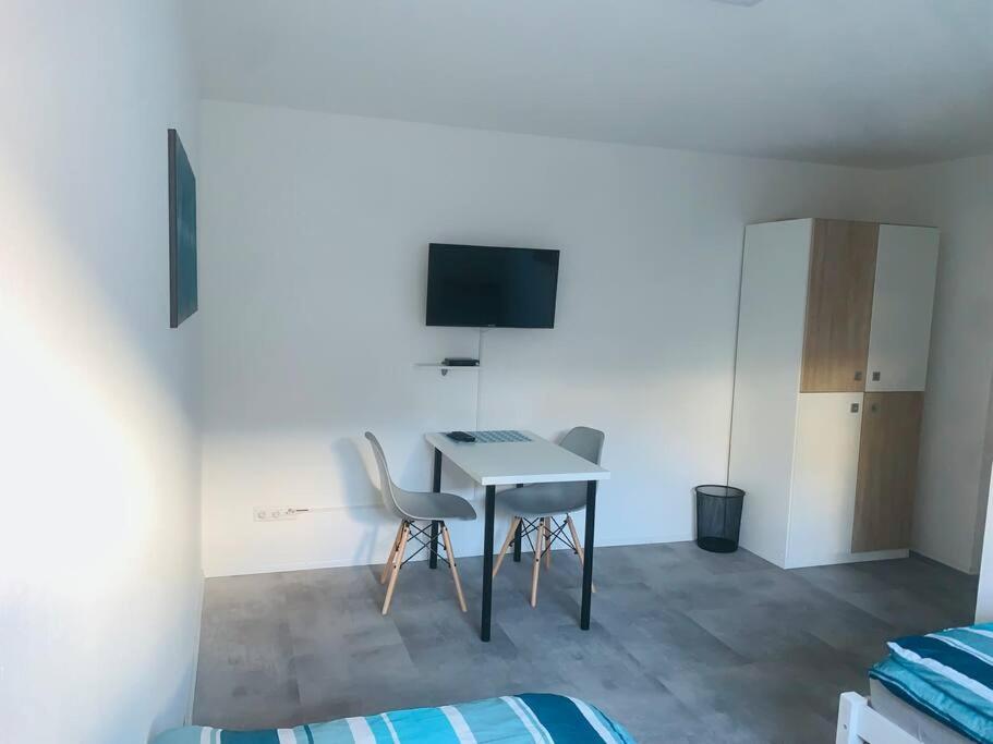 Moderne, Helle Ferienwohnung In Au Am Rhein Luaran gambar