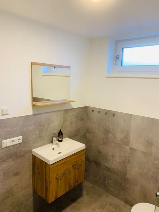 Moderne, Helle Ferienwohnung In Au Am Rhein Luaran gambar